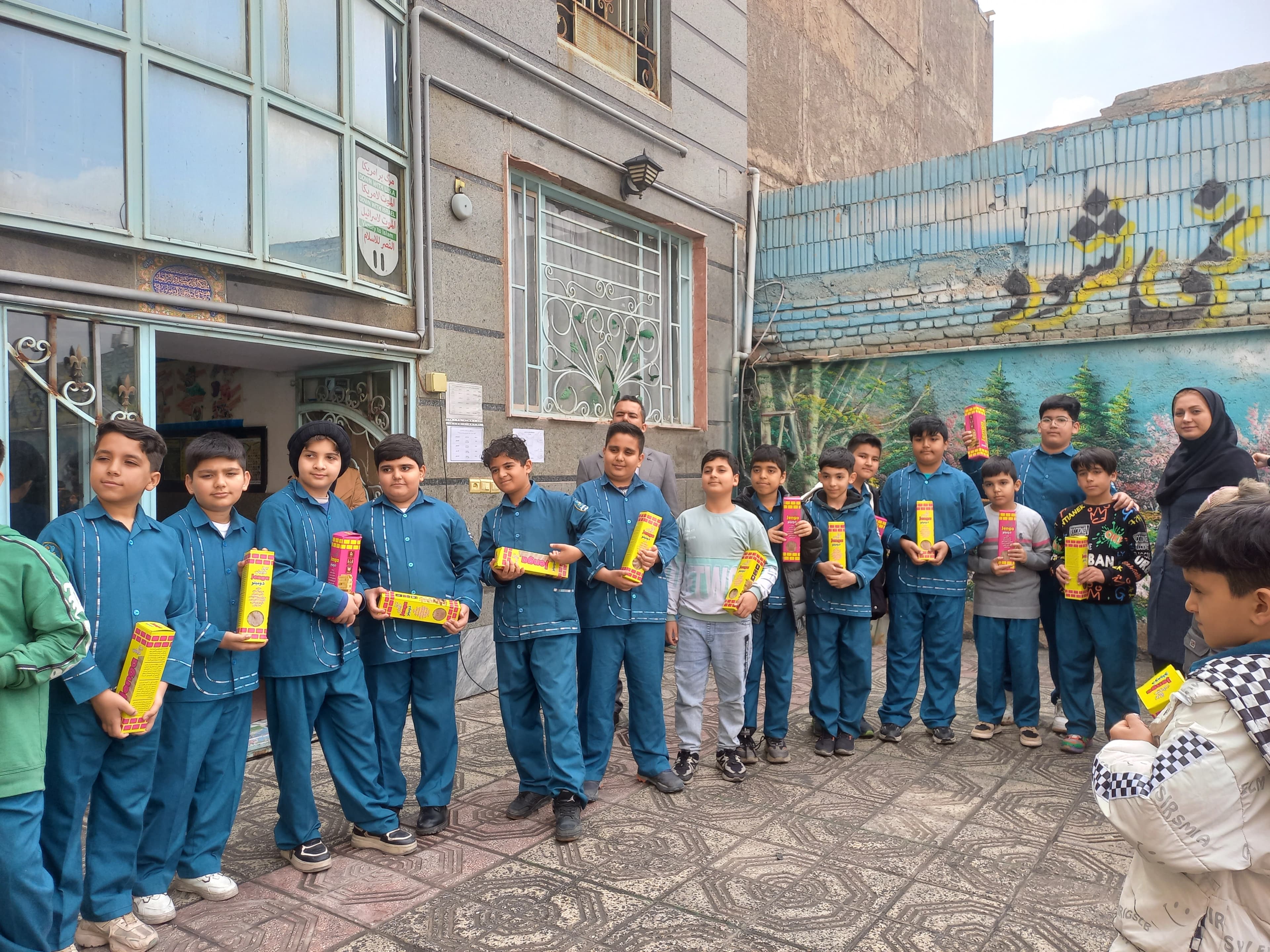 اقدامات تشویقی دانش آموزان